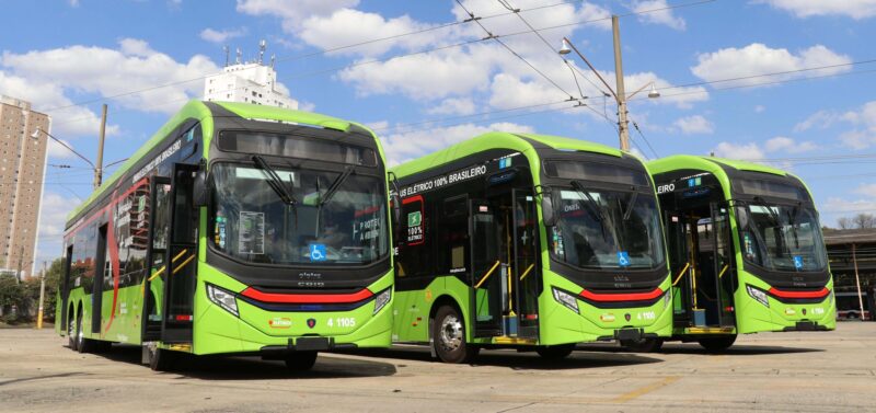 Prefeitura de São Paulo anuncia mais 1.200 ônibus elétricos até o fim do ano e mira frota 100% elétrica