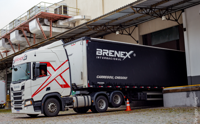 Grupo Brenex está com vagas abertas para motoristas
