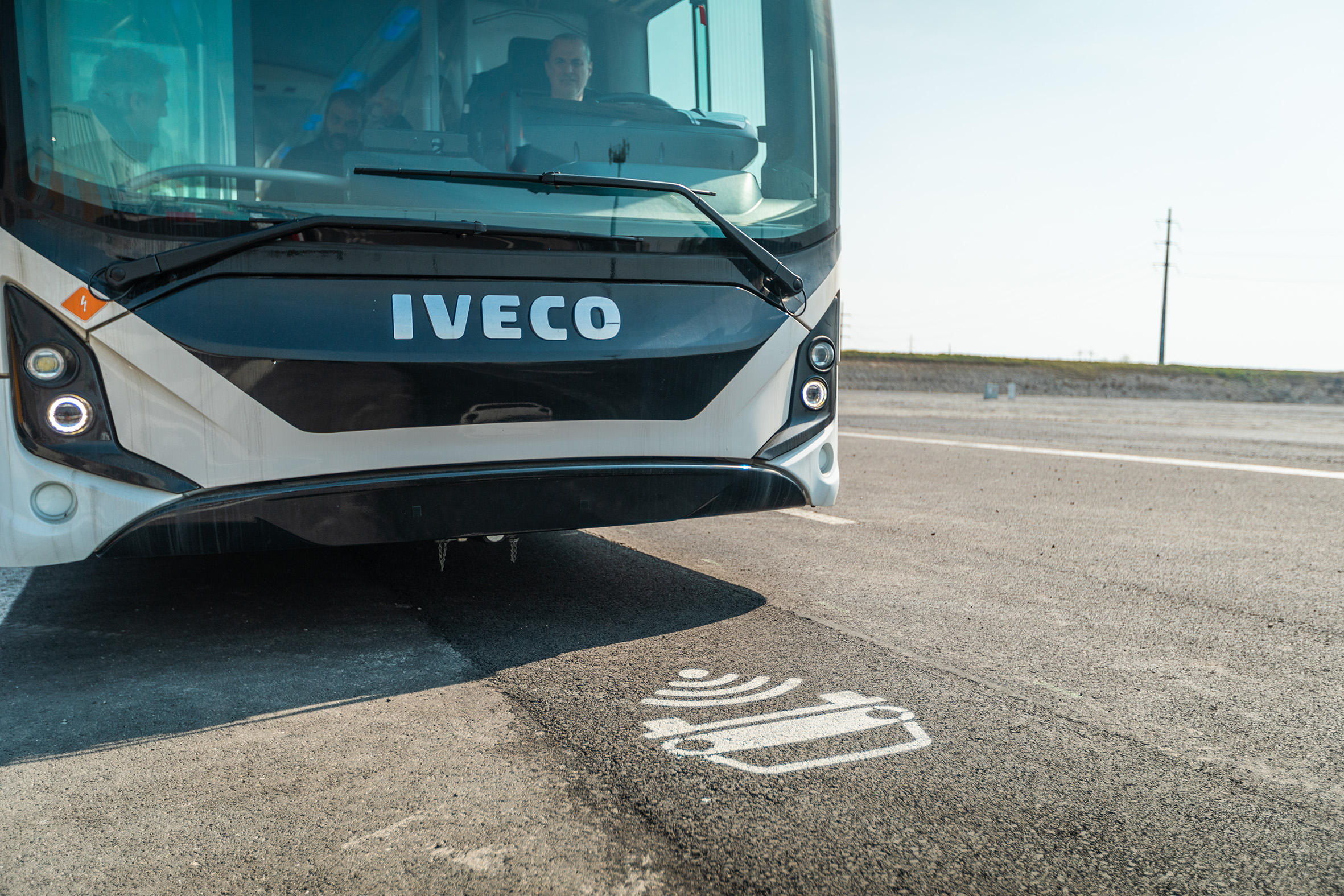 Iveco e Iveco Bus firmam parceria para testes na 