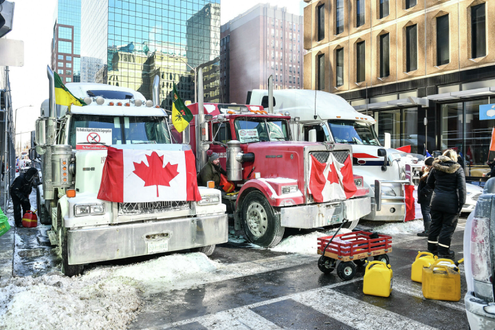 Caminhoneiros no Canadá entram no 12° dia de greve contra regras de vacinação
