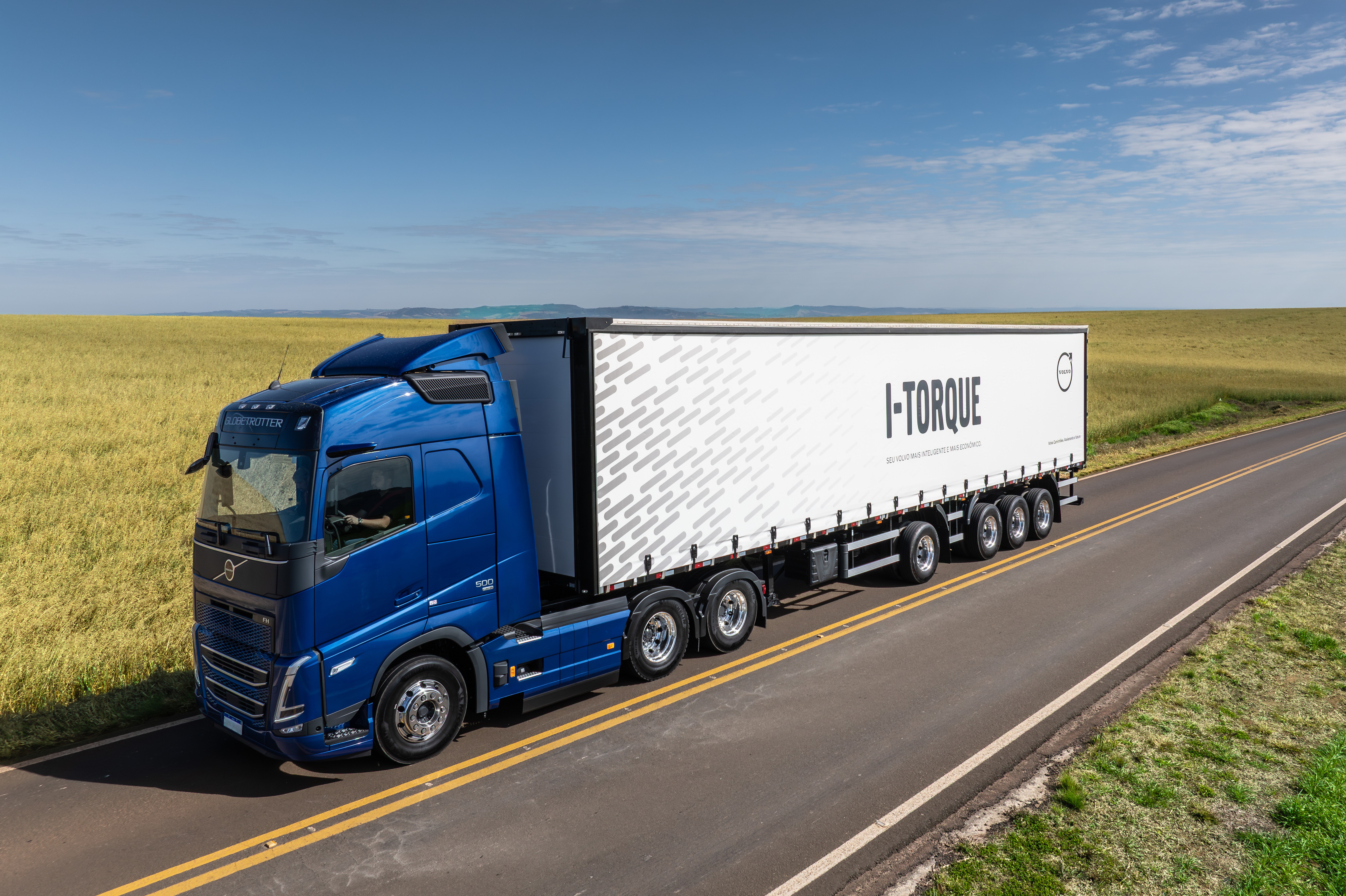 Volvo FH 2026 estreia inteligência artificial no acelerador e redefine eficiência nas estradas