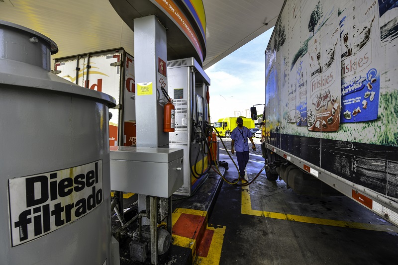 Regiões brasileiras apresentam aumento de preços do Diesel na terceira semana de setembro 