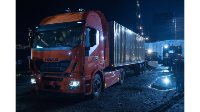 IVECO STRALIS APARECERÁ EM BATMAN VS SUPERMAN