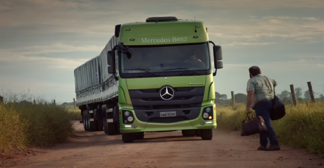 MERCEDES-BENZ LANÇA VÍDEO DO ACTROS