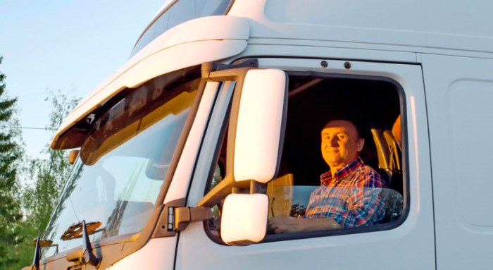 Motoristas de caminhão poderão se aposentar após 25 anos de trabalho