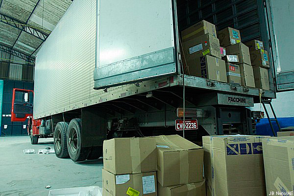 Projeto no Senado aumenta pena para roubo e receptação de cargas