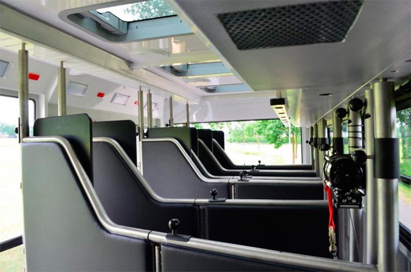 Caminhão V8 da Scania vira estábulo de luxo na Holanda