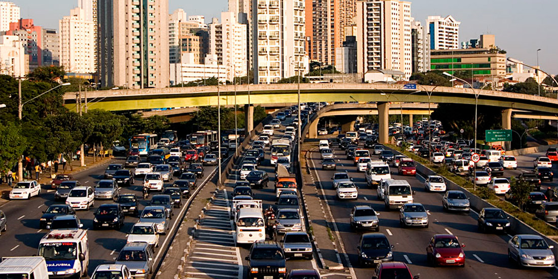 Cai número de mortes e de acidentes no trânsito da cidade de São Paulo