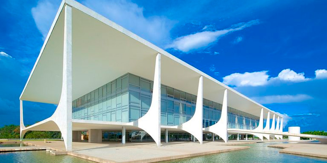 Volvo cria série especial comemorativa de 25 anos do FH