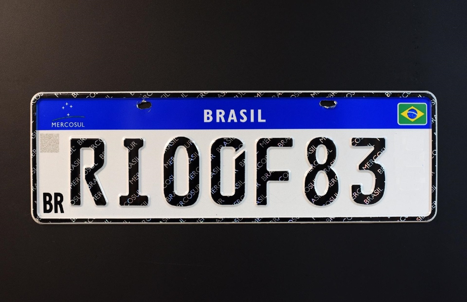 Governo adia data para implantação das placas padrão Mercosul