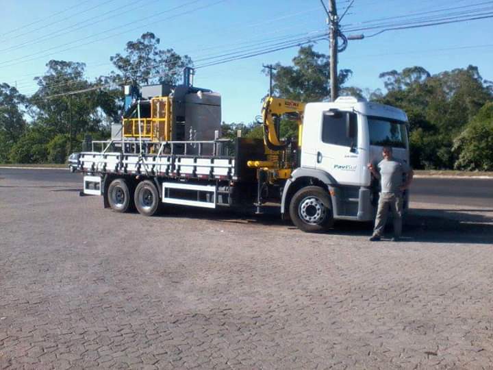 Livro sobre a história dos caminhões e estradas do Brasil está em produção