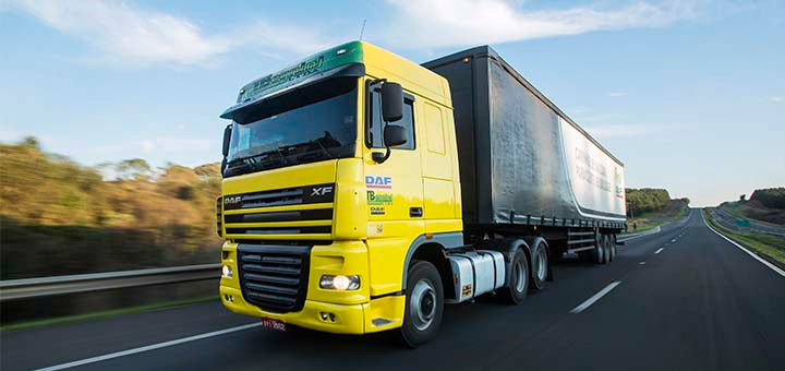 TRP customiza carreta para transportar peças pelo Brasil