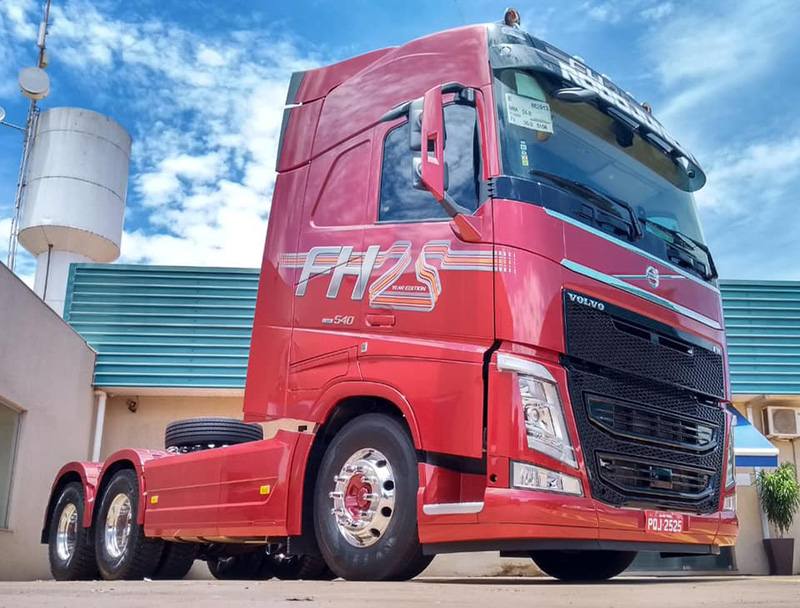 Volvo negocia 150 caminhões FH para renovar frota da Rodojunior Transportes