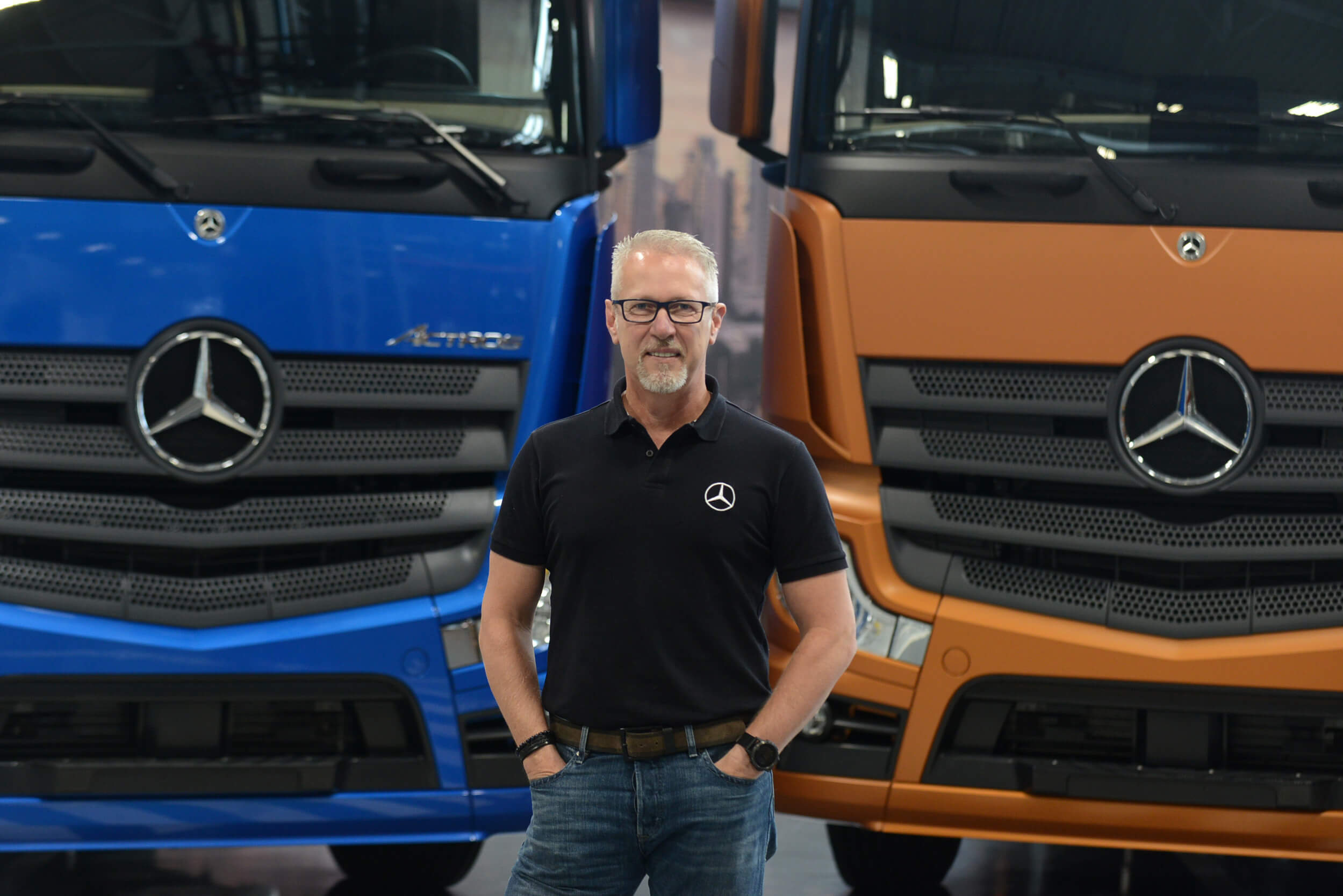 Adeus ao bicudo: Mercedes-Benz lança edição final de despedida do Atron 1635