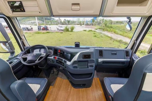 Dongfeng Chenglong T7L: Chineses entram na tendência das novas cabines completas