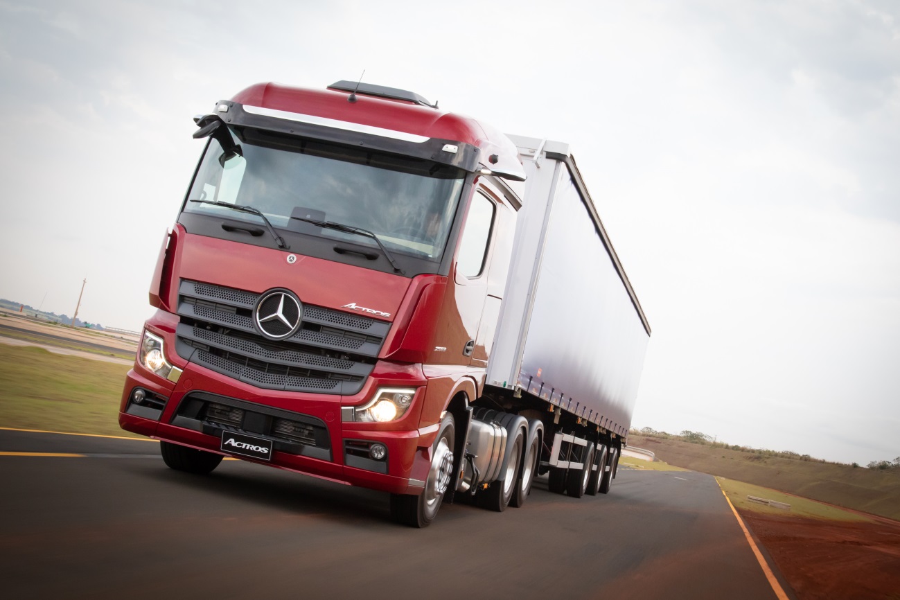 A caminhada da Mercedes-Benz nas estradas Brasileiras