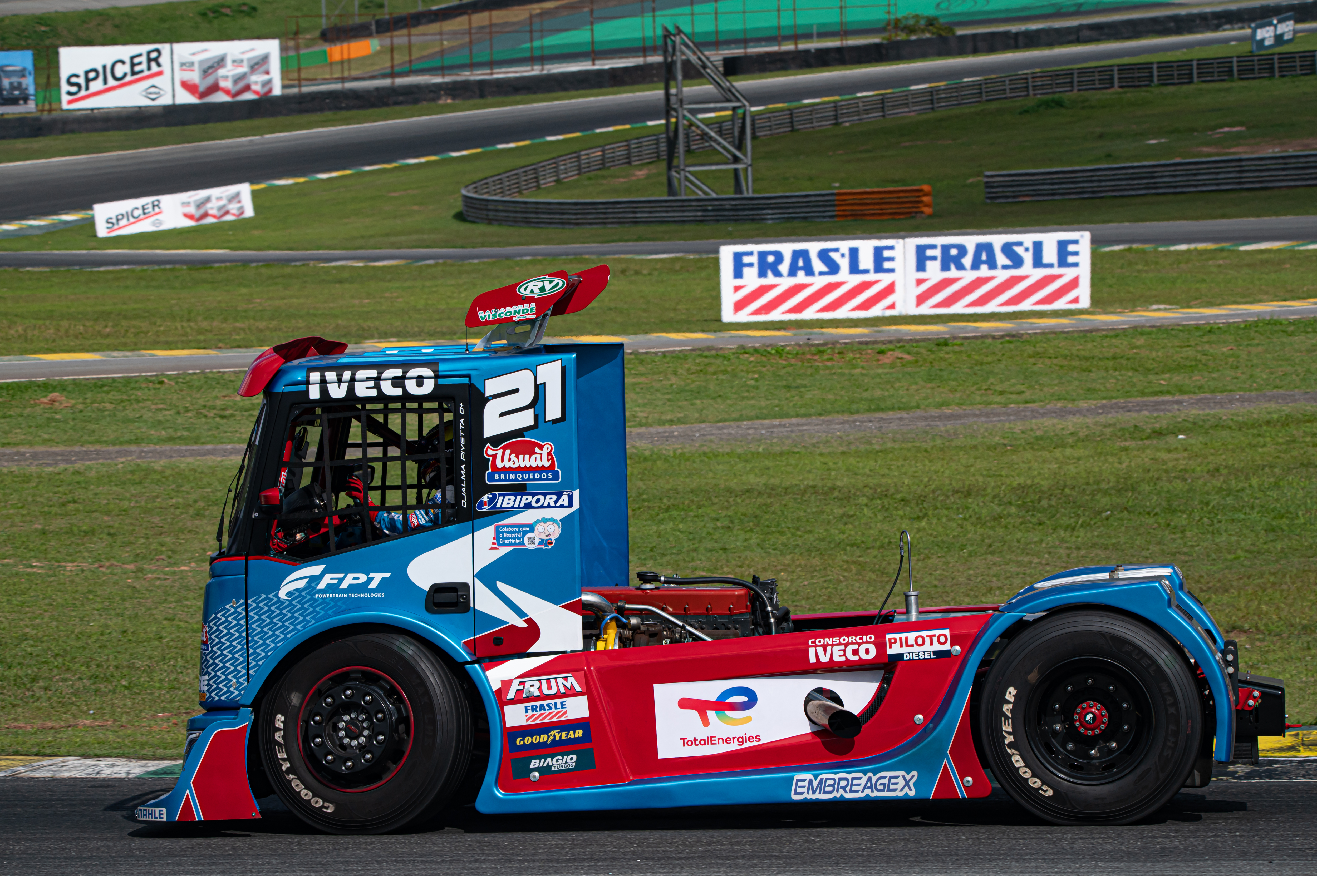 Caminhão De Brinquedo Iveco Racing Formula Truck Usual