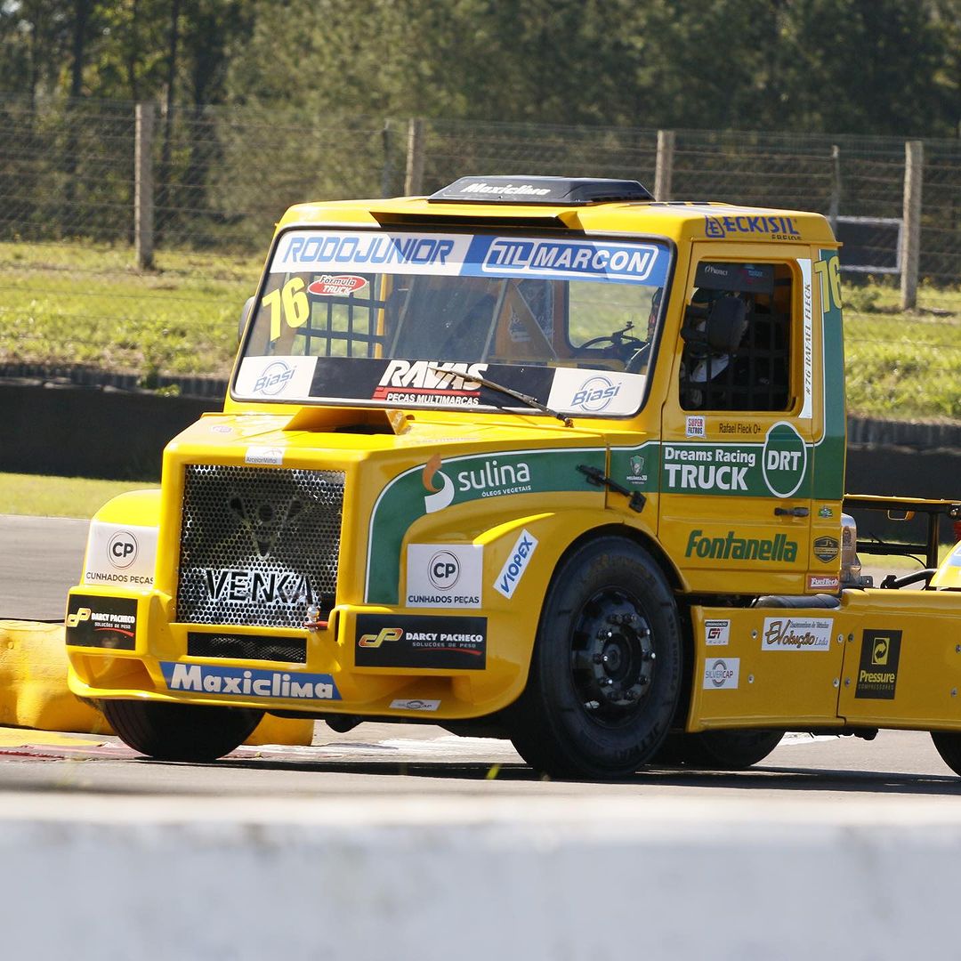 Com pneus reutilizados, Taio Agostini e Rafael Fleck fizeram a pole na  Fórmula Truck - Planeta Caminhão - Para Quem Gosta