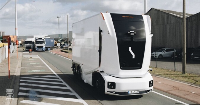 Caminhões pelo mundo: Caminhão sem cabine da Einride já circula de forma autônoma na Bélgica