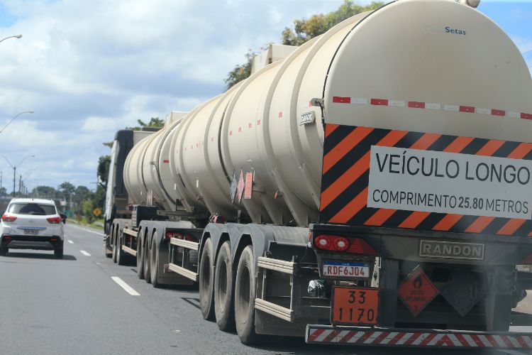 Projeto quer garantir a não periculosidade em veículos com tanque de combustível de 200 litros