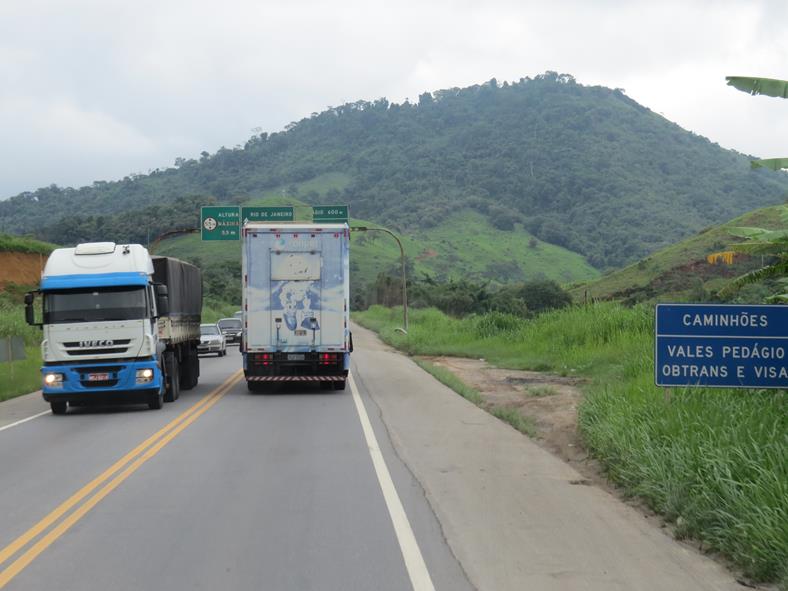 CNT lança guia inédito que orienta os motoristas sobre segurança no trânsito