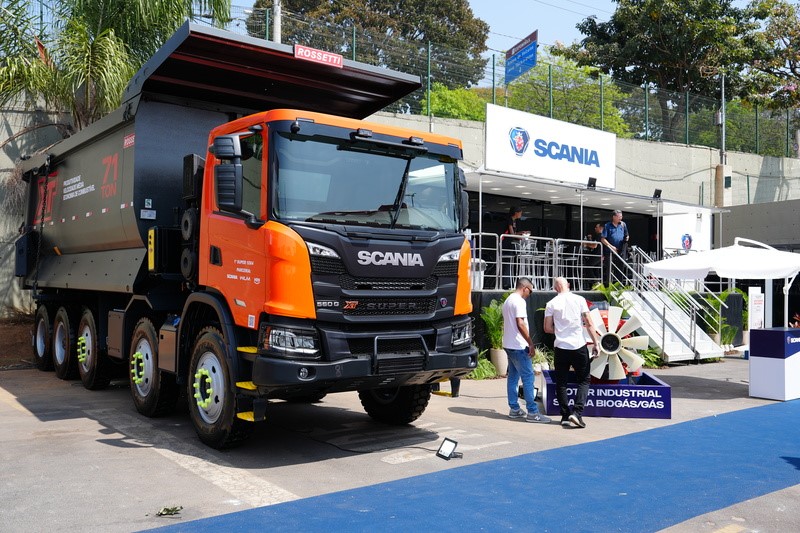 Scania lança 10x4 XT Super de 560 cavalos para a mineração