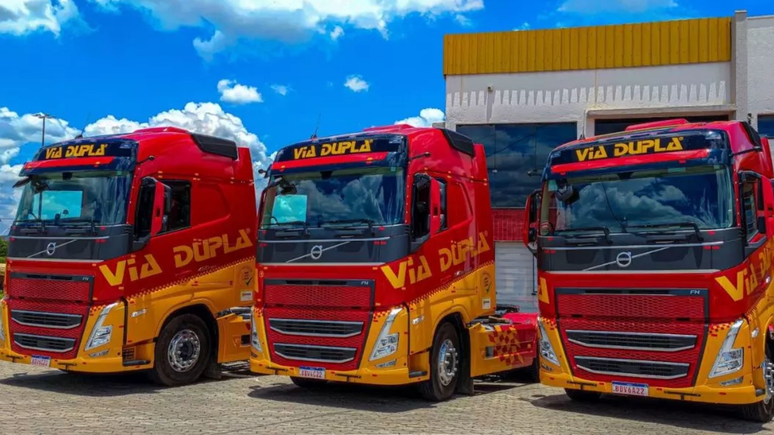 Via Dupla Transportes contrata motoristas carreteiros com ganhos que podem chegar a R$ 10 mil