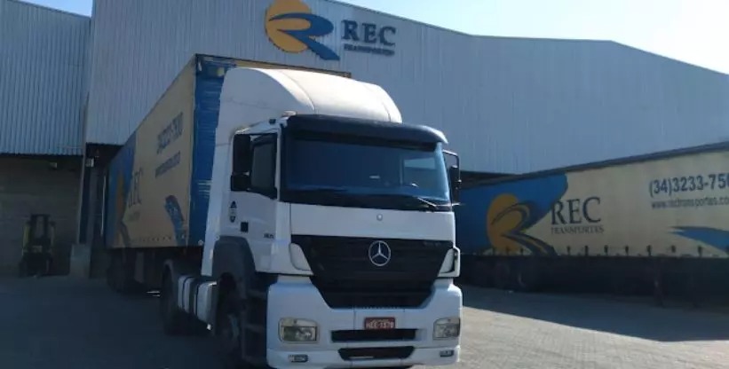 REC Transportes abre vagas para Motorista Carreteiro Interestadual com ganhos de até R$ 8 mi