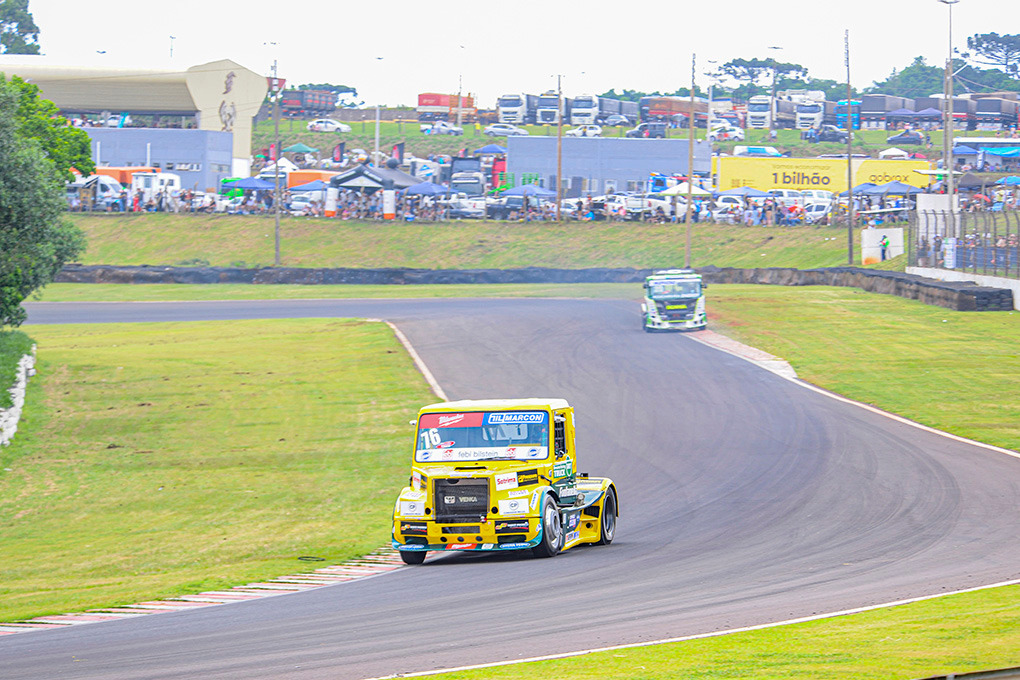 Rafael Fleck conquista título da Fórmula Truck com vitória em Cascavel