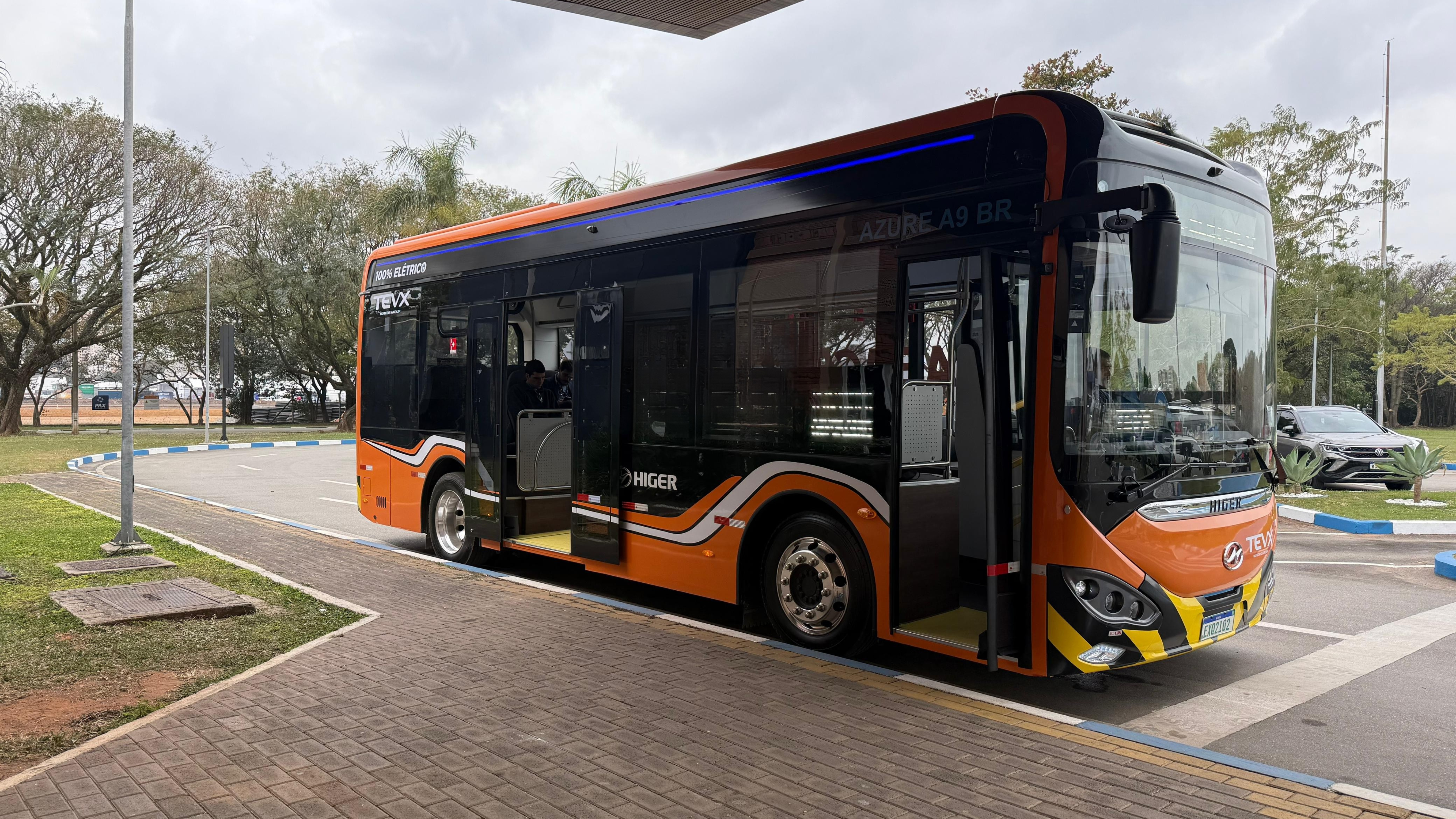 Viação Pêssego inicia teste com ônibus elétrico de 9 metros da TEVX Higer, na zona leste de São Paulo