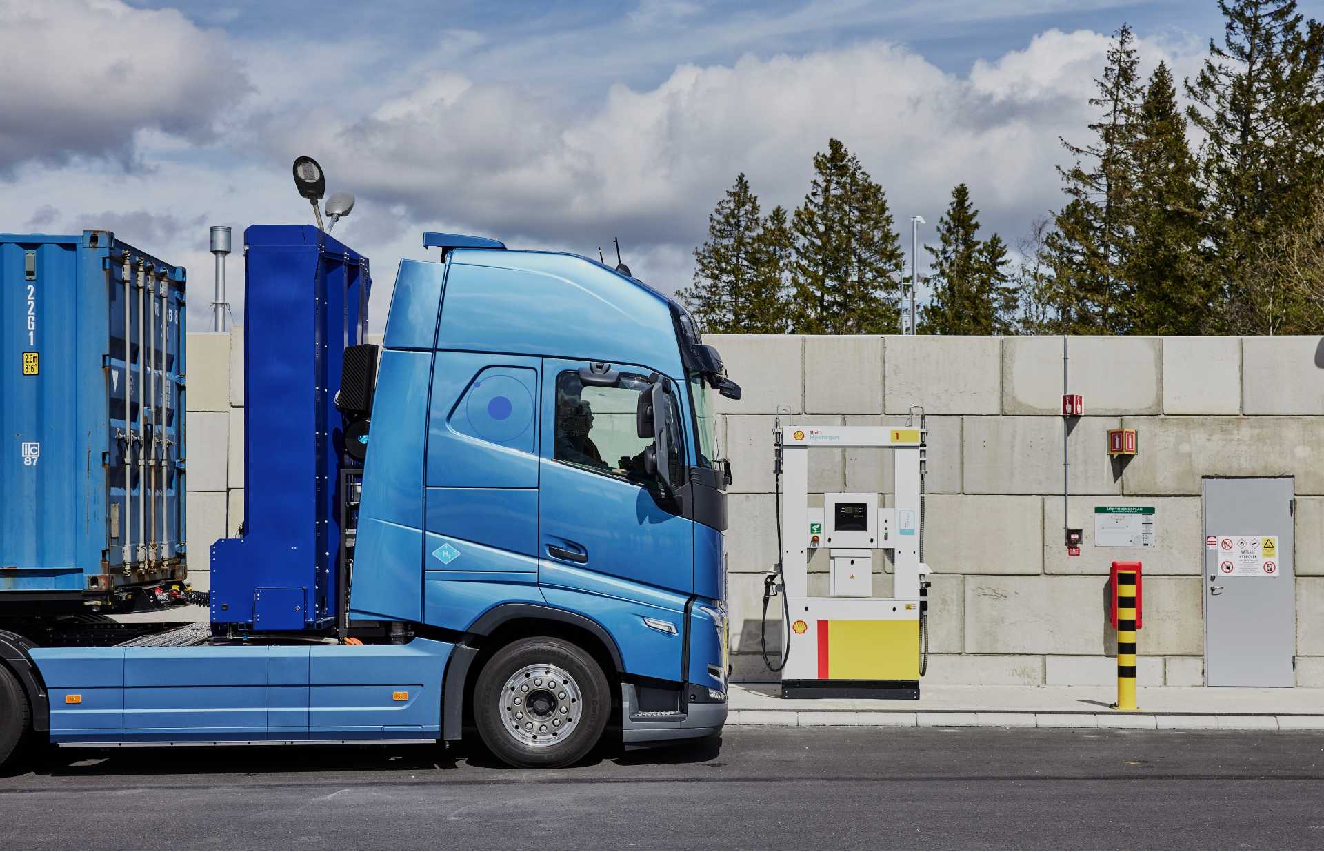 Relatório inédito aponta razões para o Brasil liderar o uso de caminhões elétricos na América Latina
