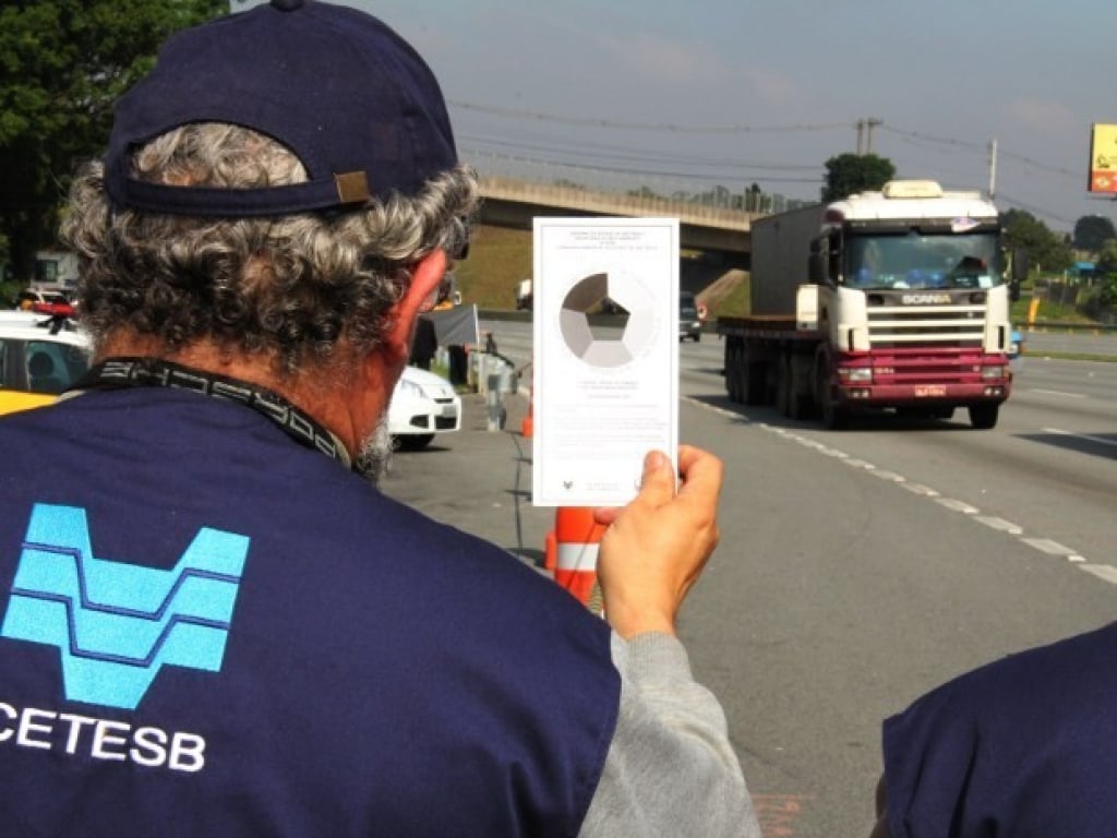 Cetesb realiza terceira operação do ano para fiscalização de veículos a diesel