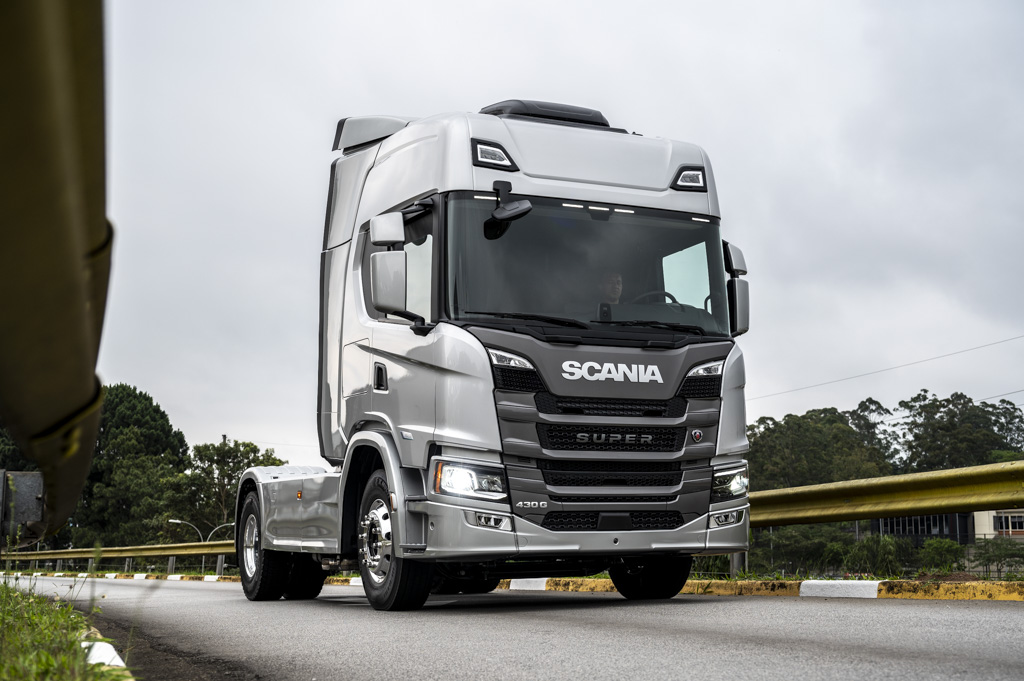 SCANIA LANÇA GAMA SUPER DE 11 LITROS COM POTÊNCIAS DE 390 CV E 430 CV