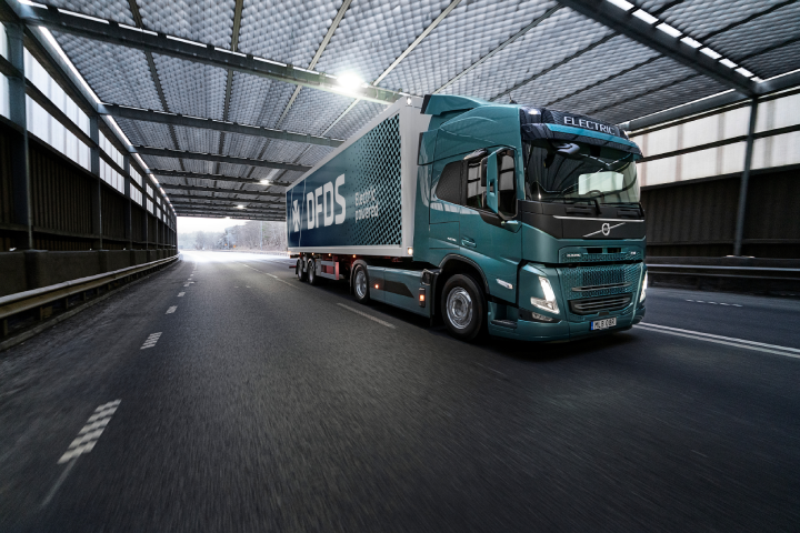 Volvo recebe pedido de recorde de caminhões elétricos na Europa