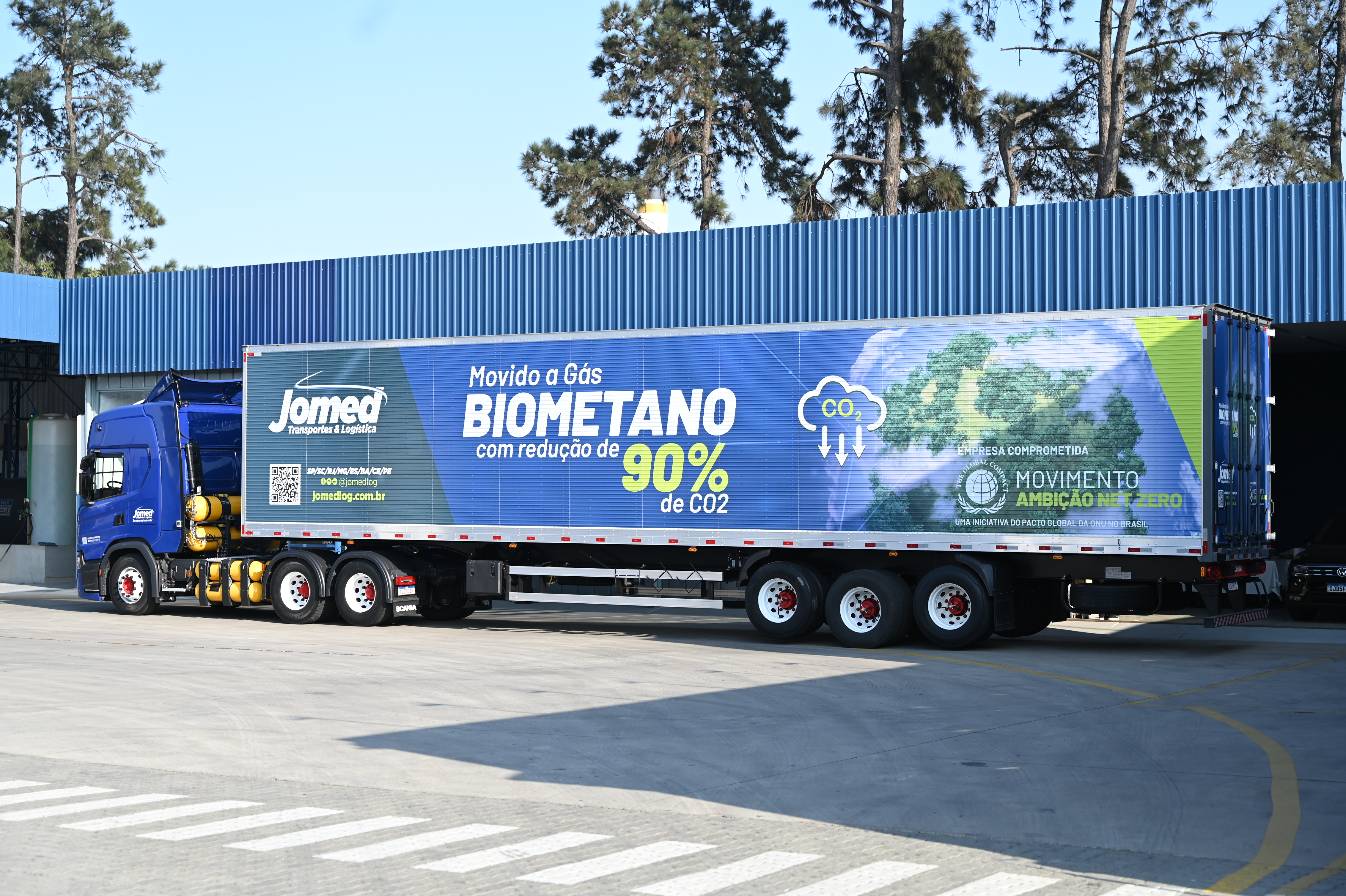 Jomed apresenta primeiro ponto exclusivo de abastecimento de caminhões a gás biometano