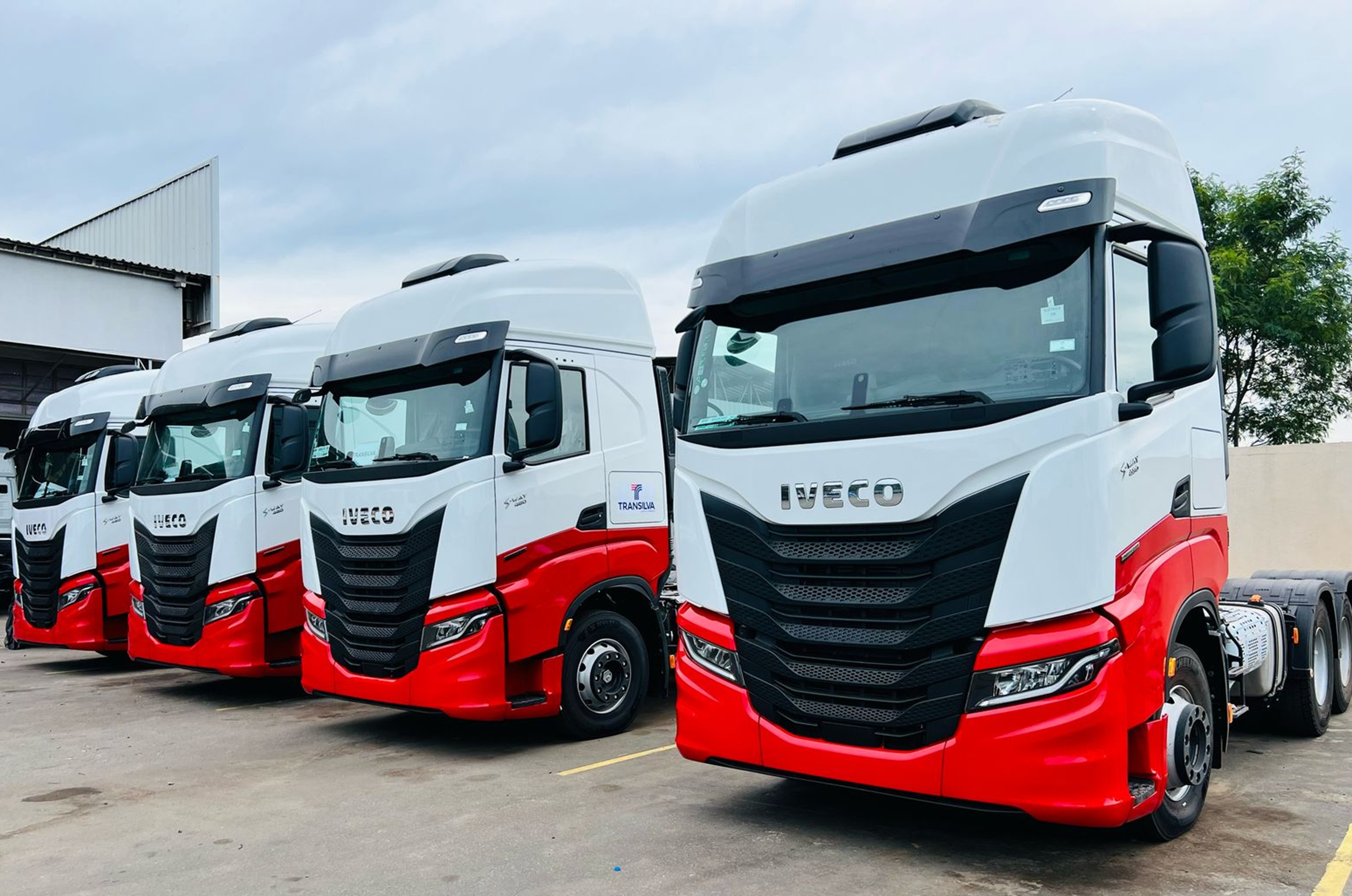 Empresas do Grupo Veno renovam frota com 190 caminhões Iveco S-Way