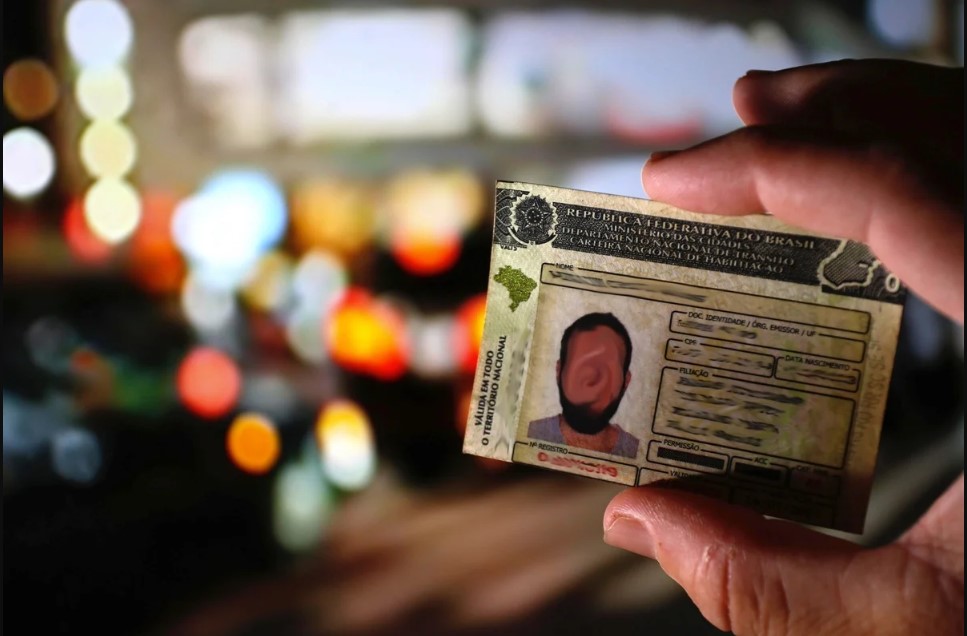 Exame toxicológico passa a ser obrigatório para a obtenção da primeira CNH