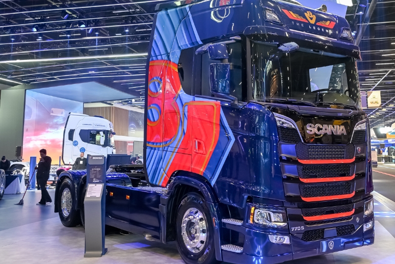 Scania V8 The Legend: Quem é o dono de um dos caminhões mais tops da Fenatran?