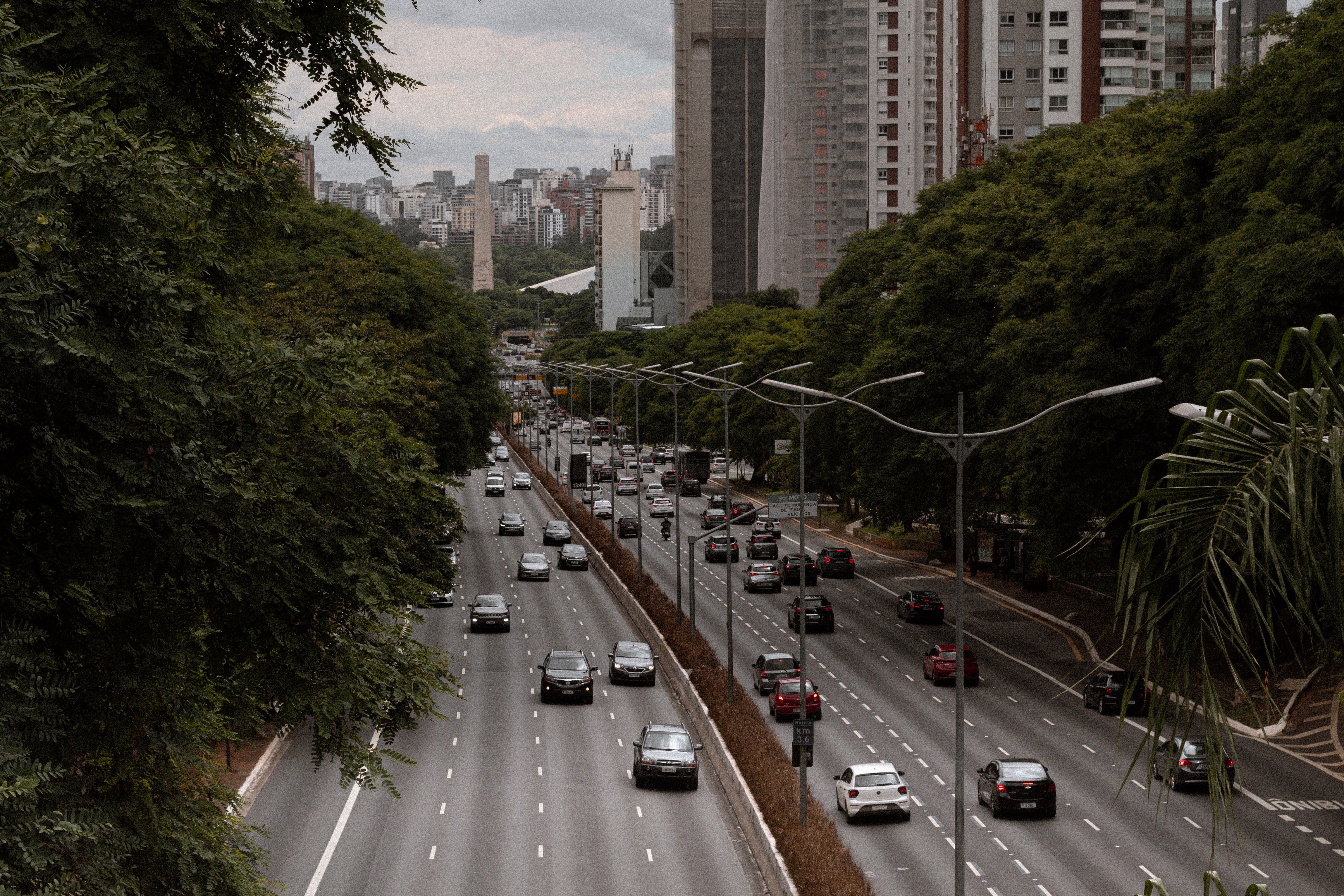Frete, CIOT, pedágio e descanso: veja regras que fazem parte da rotina do caminhoneiro