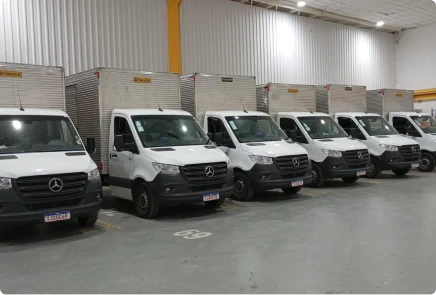 Hawk Transportes abre vagas para Motorista de Frota Fixa com atuação em Van, Utilitário e VUC