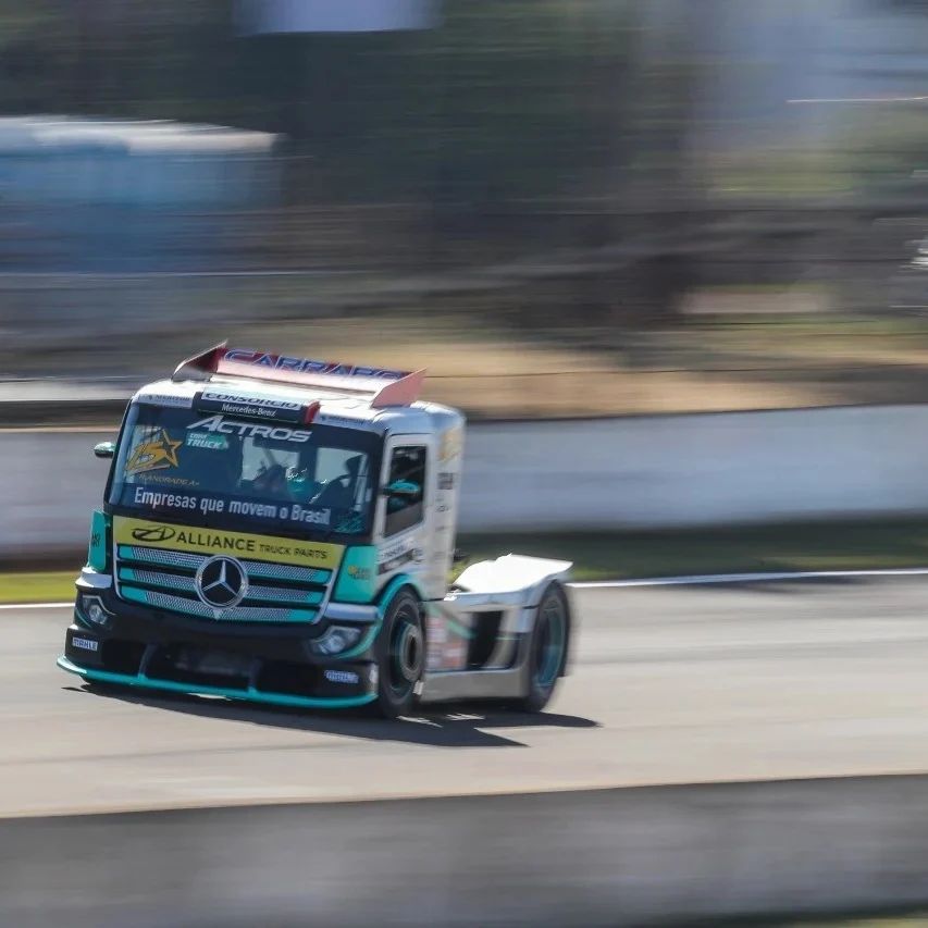 Potência de 1.250 cavalos do Mercedes-Benz Actros é destaque na Copa Truck em Londrina