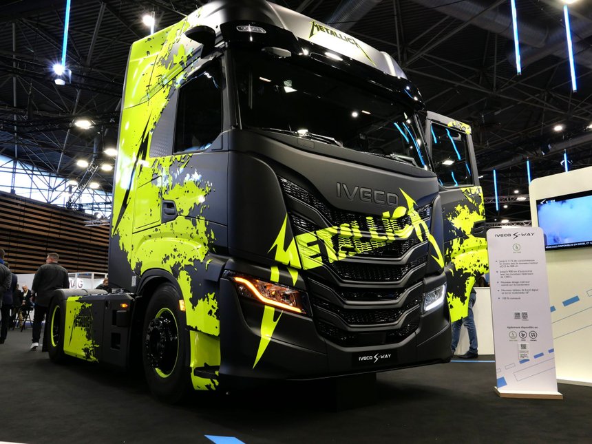 Banda Metallica vai usar caminhões Iveco S-Way personalizados em turnê pela Europa
