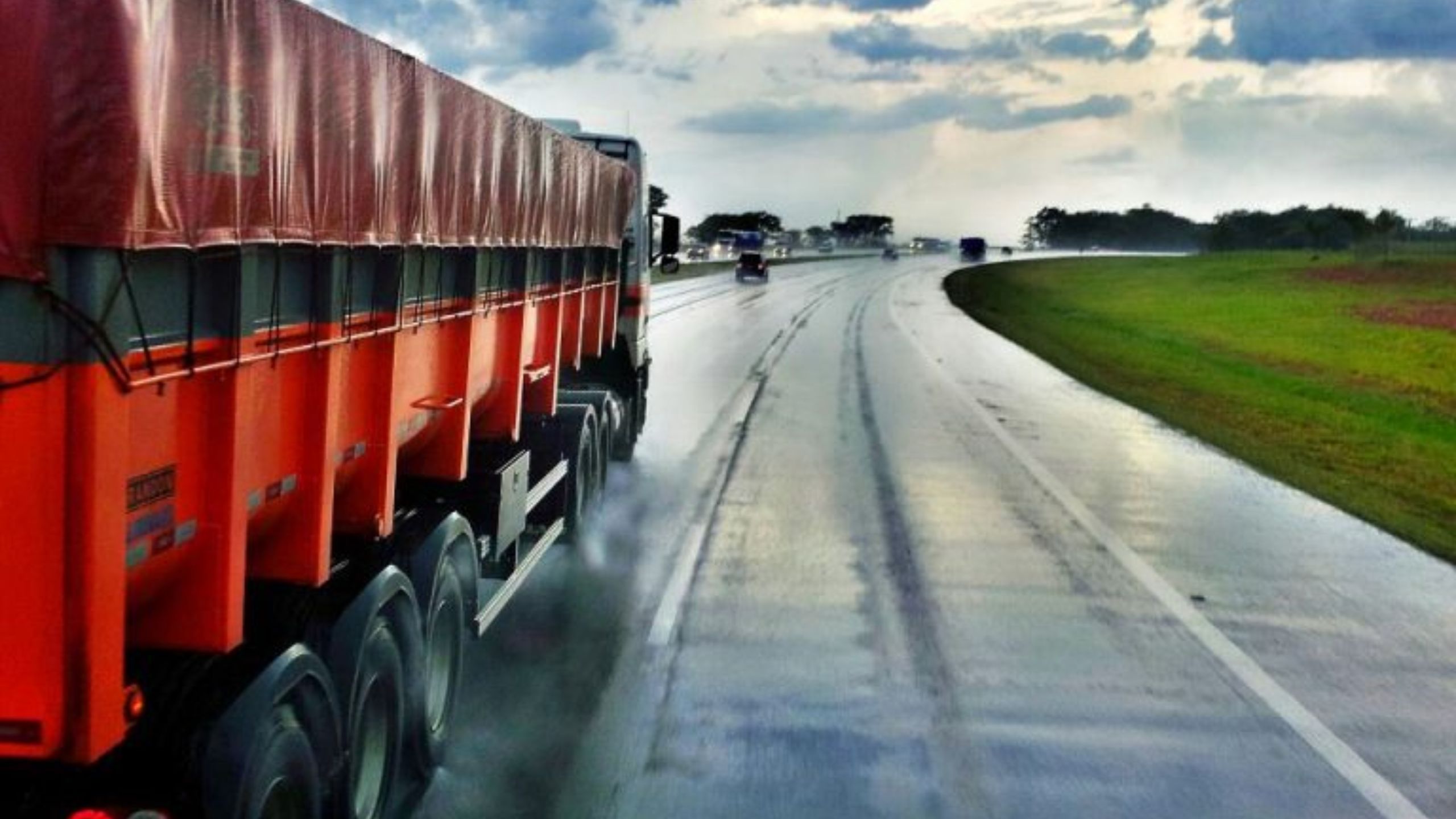 Segurança na estrada: O que pode comprometer a eficiência da frenagem dos caminhões?