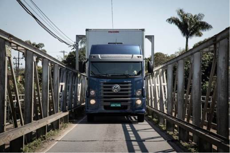 Tecnologia nas montadoras: novos caminhões Volkswagen saem de fábrica conectados