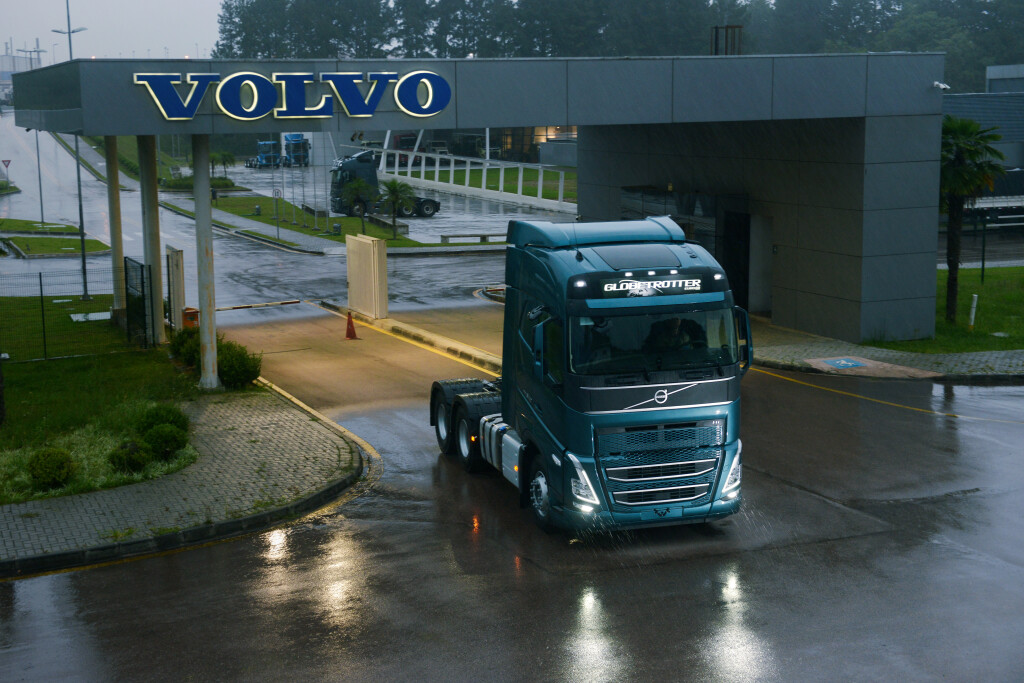 Volvo projeta vendas de caminhão 20% menores em 2023 depois de ano histórico