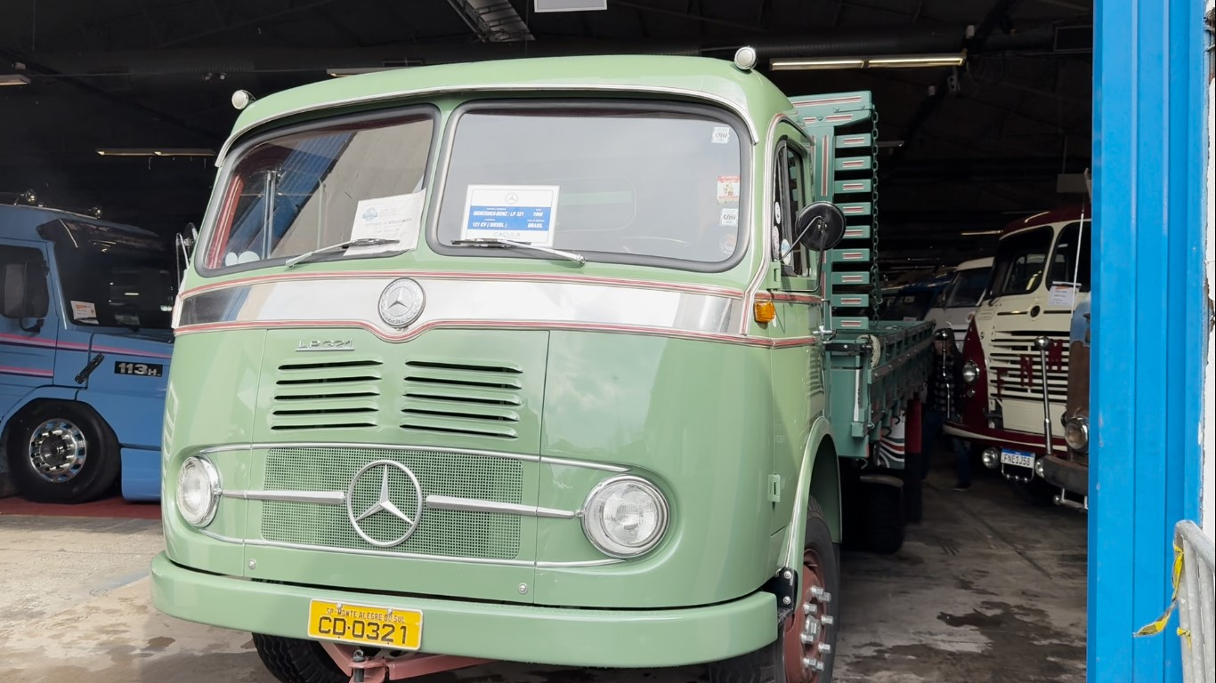 Raríssimo LP 321 ano 1960 totalmente original brilha na Expoclassic 2025