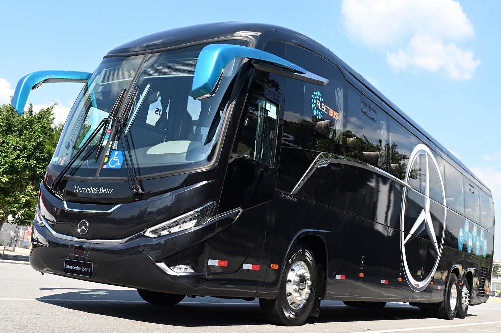 Mercedes-Benz atualiza linha O 500 com foco em economia de 6% e reforça gestão de frotas via FleetBus