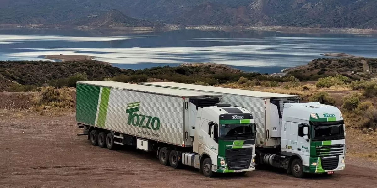 Tozzo Transportes abre 100 vagas para Motorista de Carreta